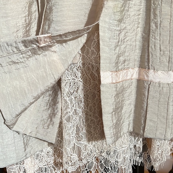 BCBG MAX AZRIA Runway Collection - Picture 7 of 10